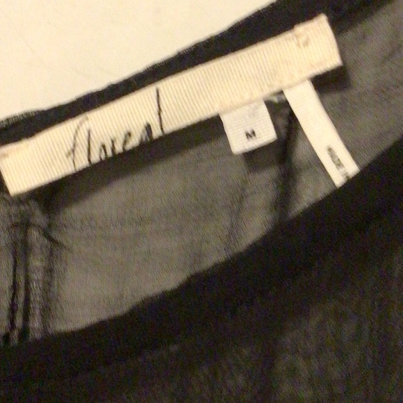 Floret SZ M Sequins and embroidery in front Sz M - Picture 7 of 7